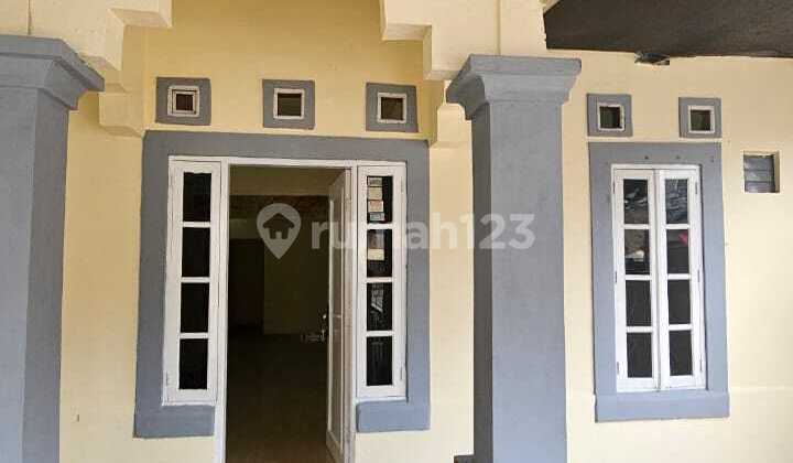 Rumah Bagus & Terawat Jababeka Cikarang Baru - Lingkungan Nyaman! Rumah Bagus & Terawat Jababeka Cikarang Baru - Lingkungan Nyaman!