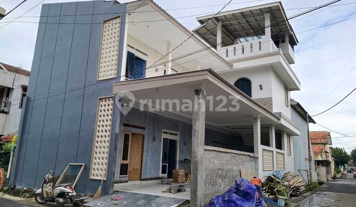 10BR Strategically Renovated Boarding House in Batan Indah Housing, BSD 2