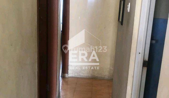 rumah dekat dengan kampus Unessa, PTC Surabaya, turun harga 1