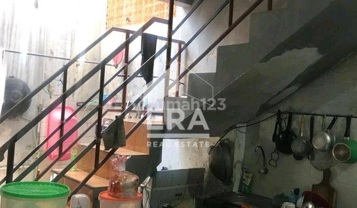 rumah dekat dengan kampus Unessa, PTC Surabaya, turun harga 2