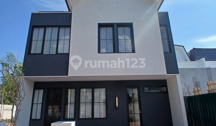 Rumah Mewah, Nyaman Start@3 Man