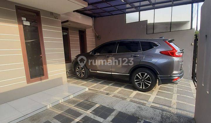 Dijual Rumah 2 Lantai di Taman Holis Indah  1