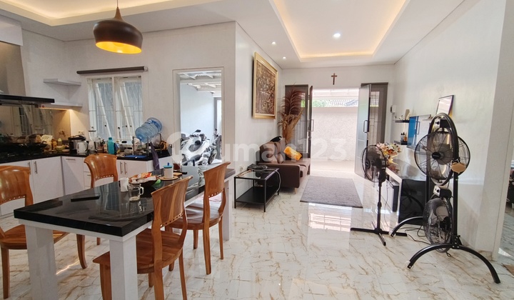 Rumah Cantik Siap Huni - Taman Mulia, Jimbaran Lokasi Strategis, Lingkungan Nyaman, Dan Kondisi Rumah Sangat Terawat! Cocok Untuk Keluarga Maupun Investasi.jual Rumahjalan Cempaka Jimbaran Badung - Badung