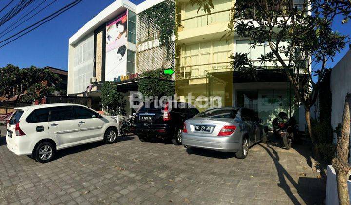 3 STOREY SHOPHOUSE IN STRATEGIC LOCATION IN SANUR 1