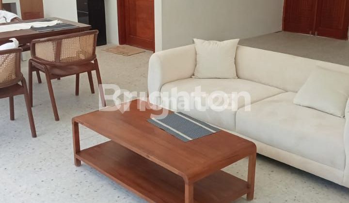 VILLA ELEGAN DI SELATAN BALIUNGASAN KUTA SELATAN BADUNG
