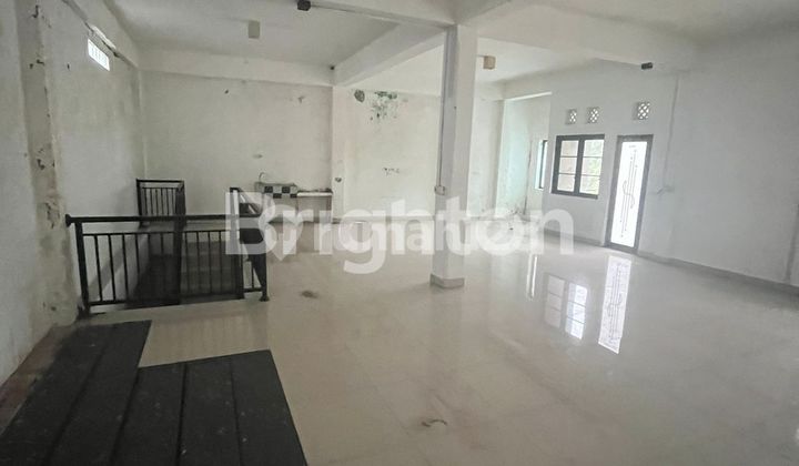 RARE OPPORTUNITY! FOR SALE/LEASE 3 STRATEGIC SHOPHOUSES ON SEMPIDI MAIN ROAD, BADUNG 2