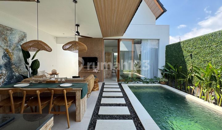 Ready-to-Live Villa Shm with 15% ROI in Kerobokan Bali for Sale Villagunung Salak Kerobokan - Badung