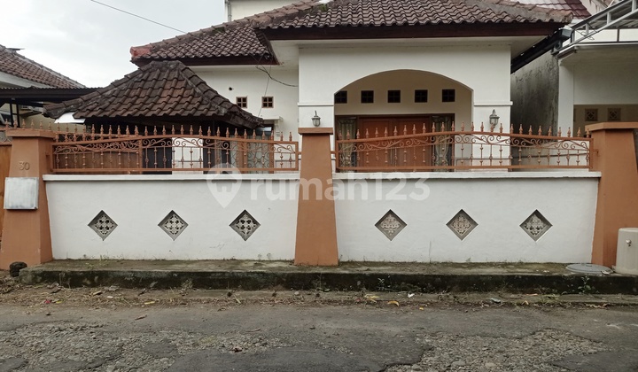 Dijual Rumah Asri & Nyaman - Pagutan, Lombok (Ntb)Jual Rumahjalan Pagutan Mataram Nusa Tenggara Barat - Mataram