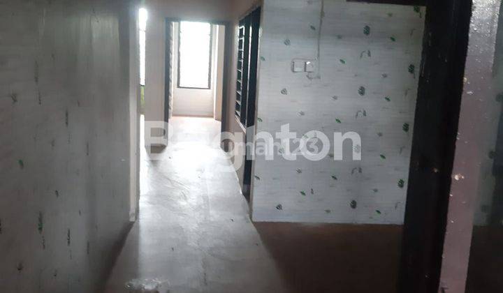 RUKO 2,5 LANTAI – 2 UNIT JADI SATU LOKASI STRATEGIS DI JALAN DIPONEGORO, BR. SUCI 2