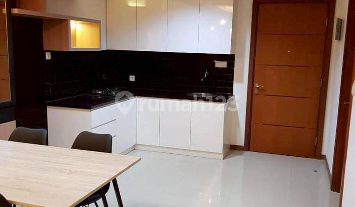 Disewa Condominium 2 Br Furnish Baru,dan Baru Direnov,bagus Dan Keren.