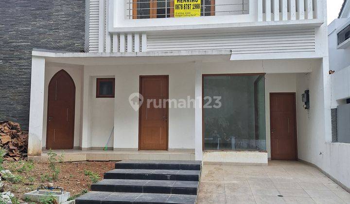 Rumah 2 Lantai di Lippo Cikarang, Cikarang 1