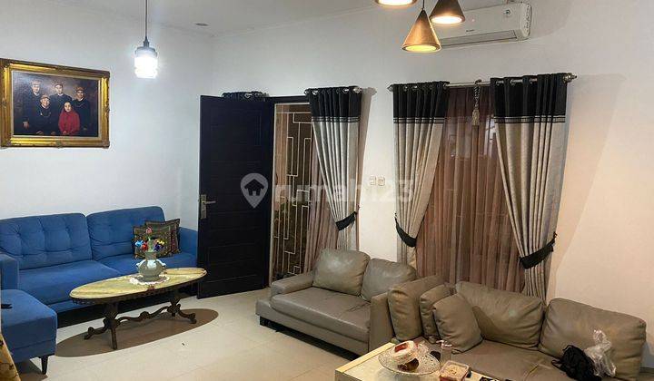 Rumah Sudah Renovasi Pondok Gede Bekasi Semi Furnished  2