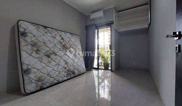 Rumah Modern Minimalis Dekat Pintu Tol Semi Furnished 2 Lantai 2