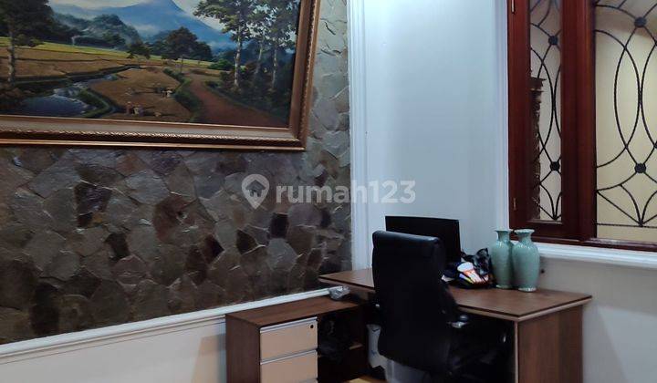 Rumah Mewah Siap Huni Jakarta Timur Full Furnished 2