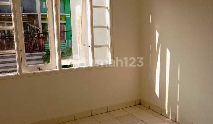 Rumah Taman Harapan Baru 2 Lantai Dekat Harapan Indah  2