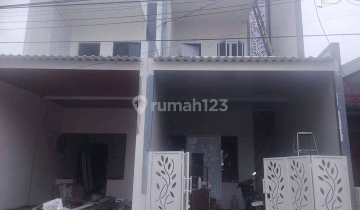 R Rumah 2 Lantai Shm Baru, Surabaya Dekat Upn Dan Merr 2