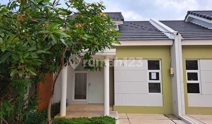 Rumah nyaman, siap huni. Bersihersih, minimalis di Sevanti Summarecon Karawang. Sudah ada 2 AC 1