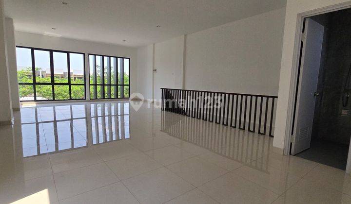 Ruko Baru 3 Lantai Ada Balkon di Bsd Green Wich, Tangerang 2