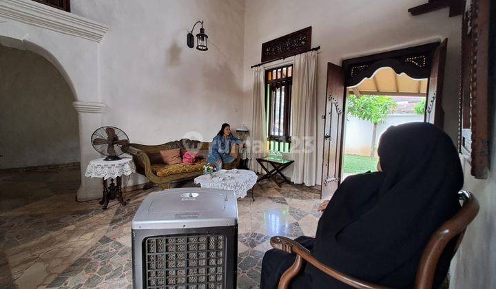 Rumah 1,5 Lantai di Rempoa, Tangerang Selatan 2