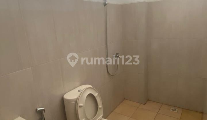 For Rent 2-Story Shop House in Sector 4 BSD, South Tangerang