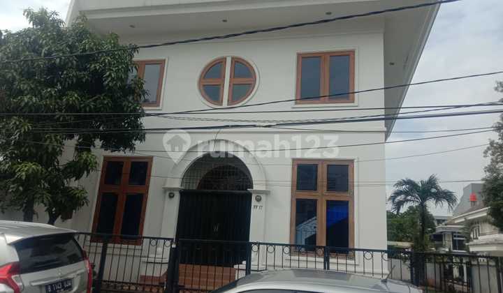 Rumah Bagus SHM di Area CBD Kelapa Gading, Jakarta Utara