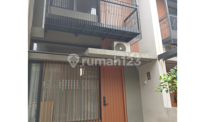 Rumah Bagus di Cluster Fleekhauz BSD City, Tangerang Selatan