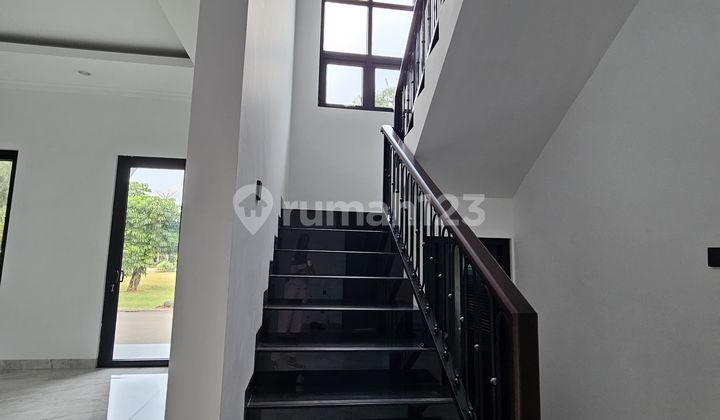 Rumah Hook Ada Kolam Renang di Avani Anantha BSD, Tangerang Selatan 2