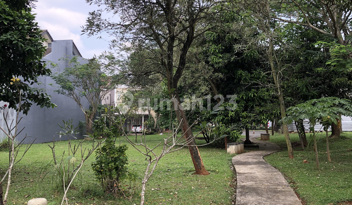 Hook Lot Taman in Foresta Giardina BSD, South Tangerang