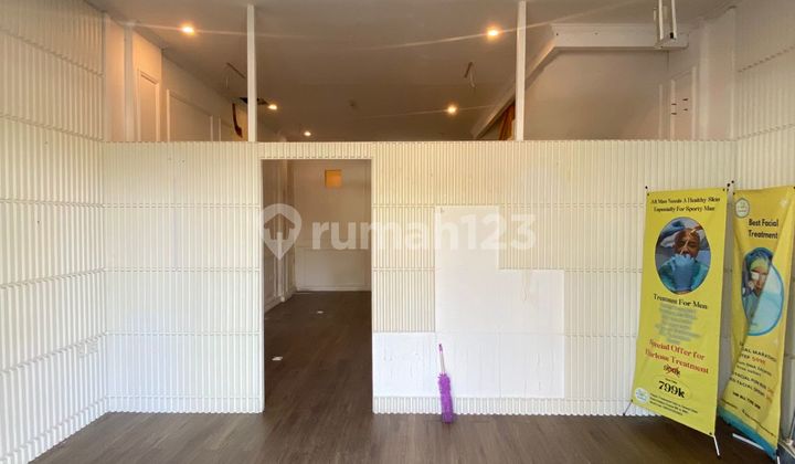 For Rent: Golden Viena 2.5-Story Shop House in BSD, South Tangerang For Rent: Golden Viena 2.5-Story Shop House in BSD, South Tangerang