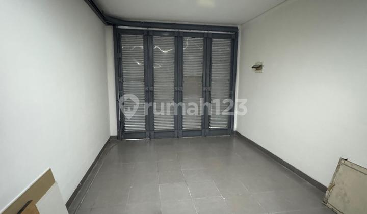 Disewakan Rumah 2 Lantai di Luxmore Greenwich BSD, Tangerang Selatan
