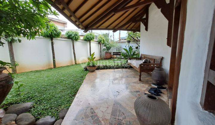 Rumah 1,5 Lantai di Rempoa, Tangerang Selatan 1