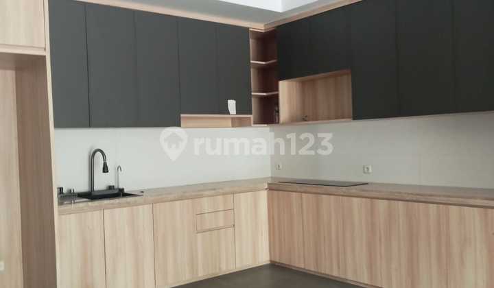 Luxury Hook House in Sutra Palmyra Alam Sutera, South Tangerang 2