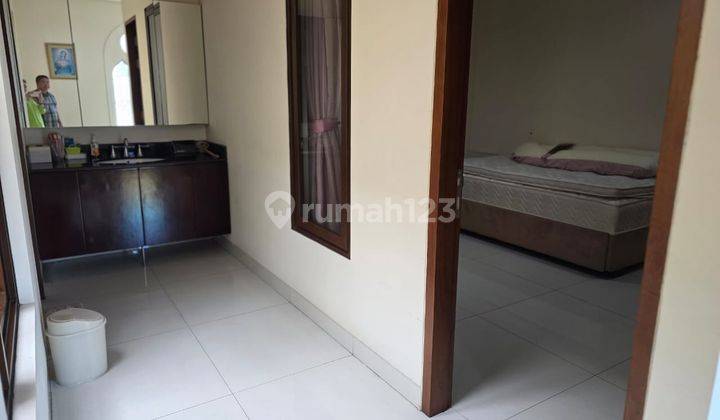 Rumah 2 Lantai Furnished di Sektor 1 Gading Serpong, Tangerang 2