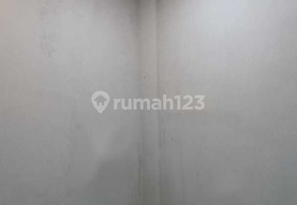 Rumah 2 Lantai 3 BR di Poris Indah Asoka, Tangerang 2