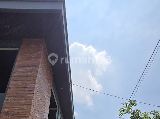 For Rent Strategic Location Shop House in Villa Melati Mas 2, South Tangerang 2