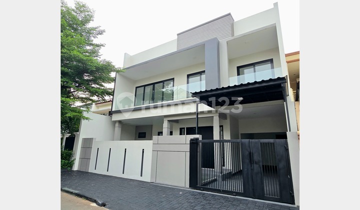 Rumah 2 Lantai + Rooftop di Puspita Loka BSD, Tangerang Selatan Rumah 2 Lantai + Rooftop di Puspita Loka BSD, Tangerang Selatan