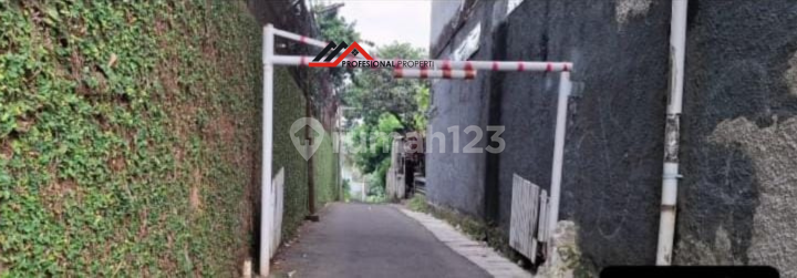 CLASSIC HOUSE, SCENIC LEMBAH ENVIRONMENT, Cirendeu, East Ciputat CLASSIC HOUSE, SCENIC LEMBAH ENVIRONMENT, Cirendeu, East Ciputat