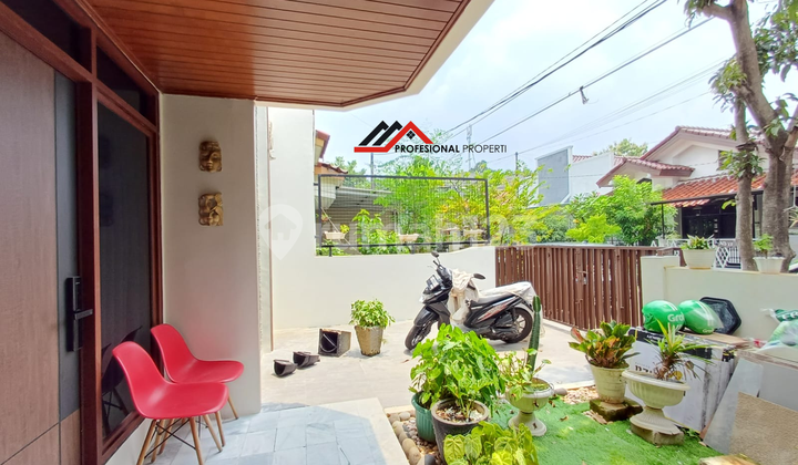 RUMAH CANTIK DALAM KOMPLEK  Lebak Bulus