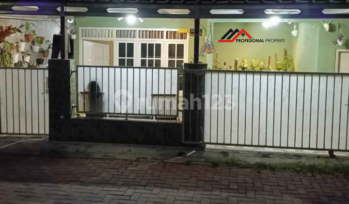 Ready-to-Live House and Affordable Price on Rawa Lele Street, Jombang Ready-to-Live House and Affordable Price on Rawa Lele Street, Jombang