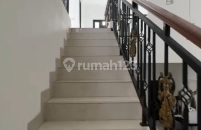 *Luxury House at Affordable Price Ready to Occupy* Jl. Mekar Baru I Cirendeu 2