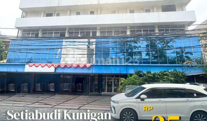 Gedung Kantor 4 lantai dan Rooftop Setiabudi Kuningan – Jakarta Selatan Gedung Kantor 4 lantai dan Rooftop Setiabudi Kuningan – Jakarta Selatan