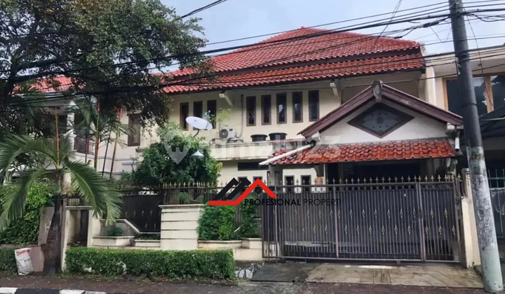 RUMAH MEWAH SIAP HUNI, HARGA MENARIK Bintaro sektor 3
