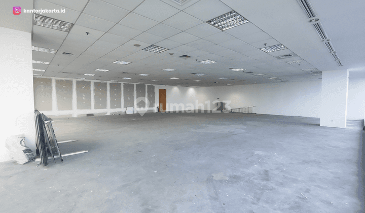 Sewa Ruangan Kantor Cyber 2 Tower Kuningan 1