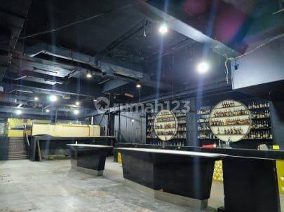 *DIJUAL Gedung Ex DRONK BAR di Kemang Raya, Jakarta Selatan*

Luas tanah : 635m
Luas bangunan : 1.800m
3 Lantai
Peruntukan : Commercial
Zone: K-3, KDB 55, KLB 2.4, KDH 20
Surat : SHM ( Clean & Clear )
Surrouding Business : : Kokoon Hotels Villas, The Papi 2