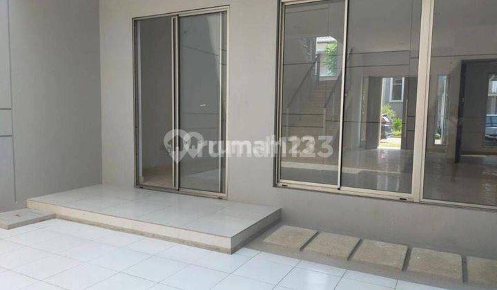 *disewakan*
rumah Golf Island
luas 8x20m
kosong
unit Ready
kt 3
km 4
harga 160jt Nego /Thn 

luck 2