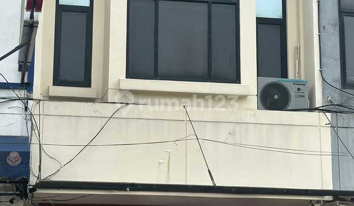 For Rent: Good & Neat Shop House in Kelapa Gading