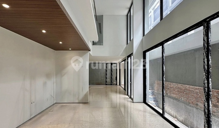 Dijual Rumah Baru di Simprug Golf With Pool 2 Ukuran