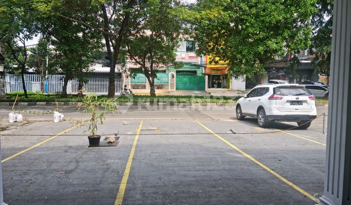 For Rent Ex-Restaurant Fully Furnished Strategic Location in Sunter