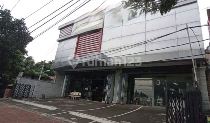 For Rent/ For Sale Shop House on Pramuka Raya 1