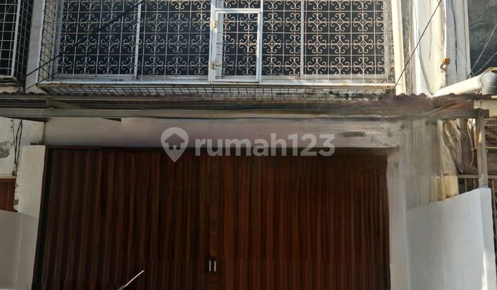 For Rent, Renovated Shop House in Sunter Niaga
